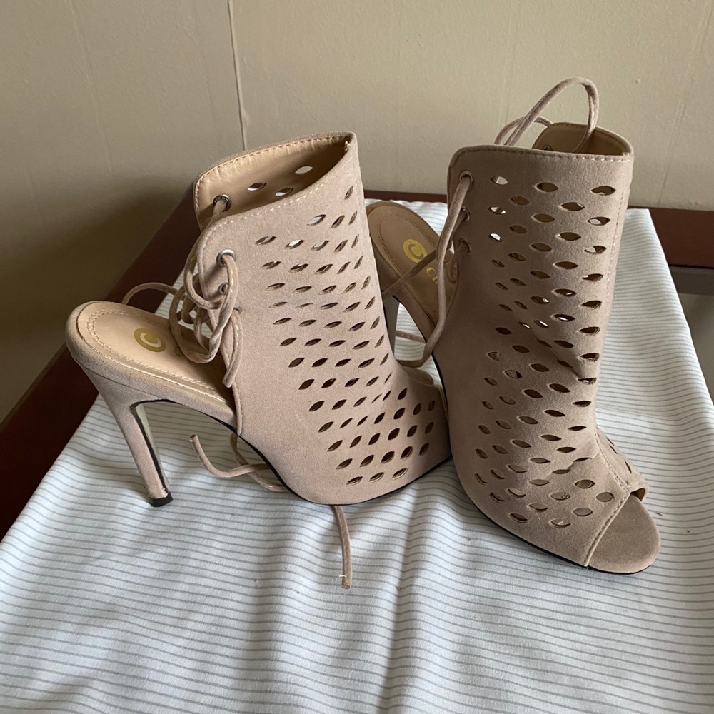 Women’s heels